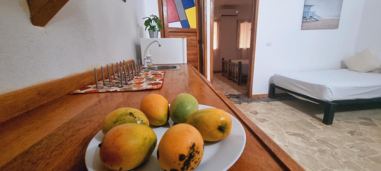 El Jardin Del Coco, Apartamento 14 - Near La Playita Beach ลาส กาเลราส ภายนอก รูปภาพ
