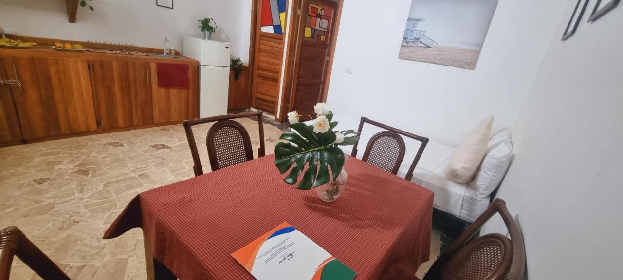 El Jardin Del Coco, Apartamento 14 - Near La Playita Beach ลาส กาเลราส ภายนอก รูปภาพ
